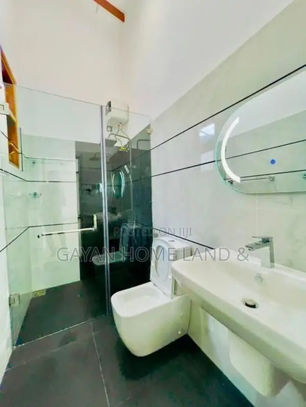 Brand New Luxury Two Storey Beautiful House in Piliyandala..