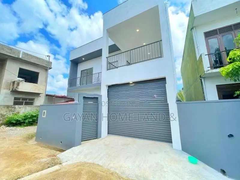 Brand New Two Storey House in Piliyandala Madapatha Road