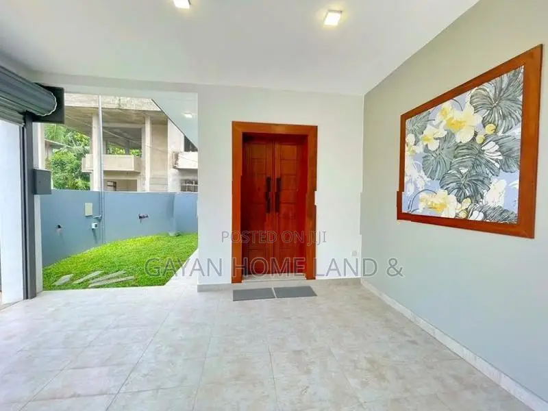 Brand New Two Storey House in Piliyandala Madapatha Road