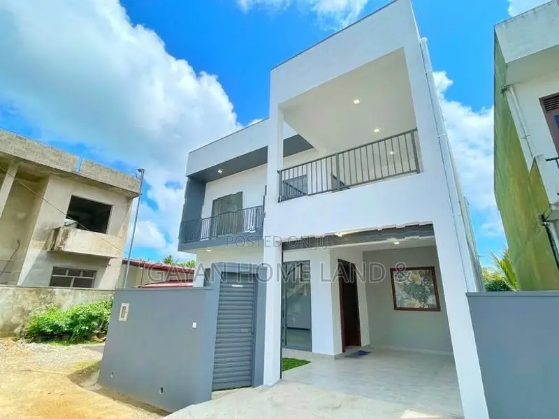 Brand New Two Storey House in Piliyandala Madapatha Road