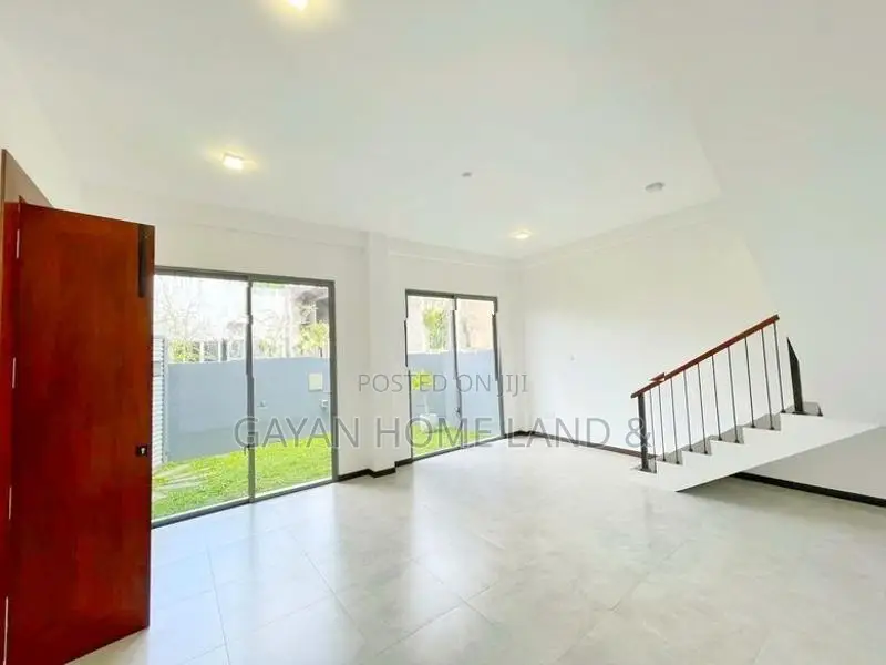 Brand New Two Storey House in Piliyandala Madapatha Road