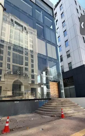 Showroom Space for Rent Facing Galle Road Colombo 3