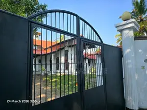 Large Building for Commercial Office Kiribathgoda