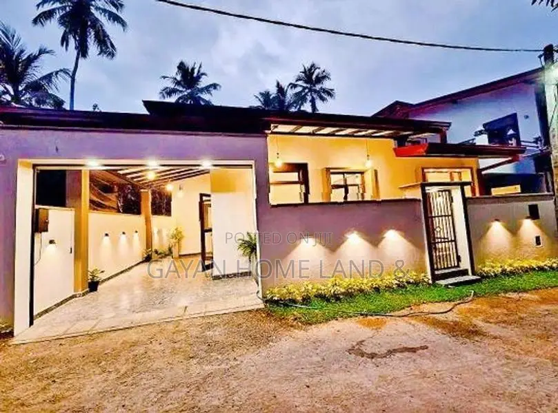 දියගම තාක්ෂණික විශ්වවිද්‍යාලයට සමීපව අලුත්ම තනිමහල් නිවසක් විකිණීමට