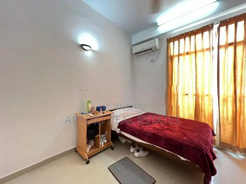 Fully Furnished 1 Bedroom Apartment for Sale - Wellawatte