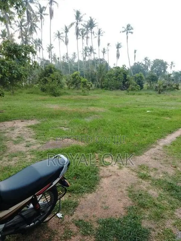 Land in Dankotuwa