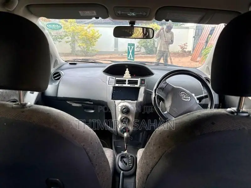 Toyota Vitz 2008