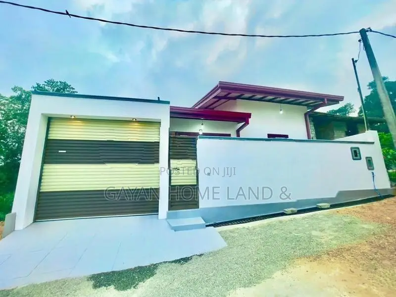 Brand New Single Storey House in Kahathuduwa
