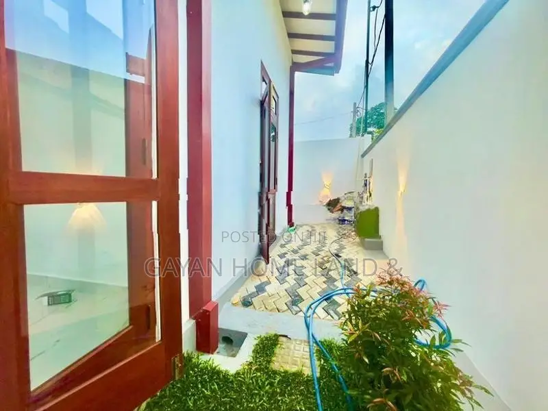 Brand New Single Storey House in Kahathuduwa