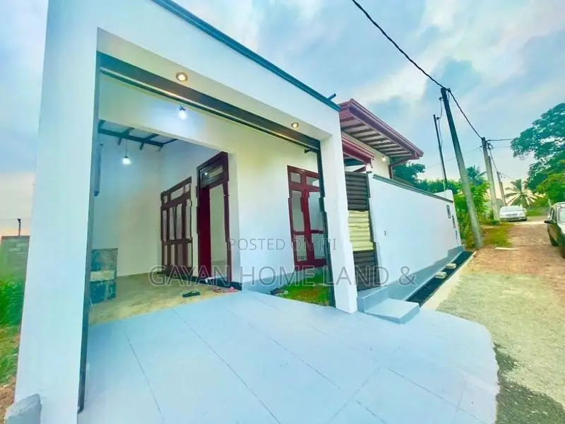 Brand New Single Storey House in Kahathuduwa