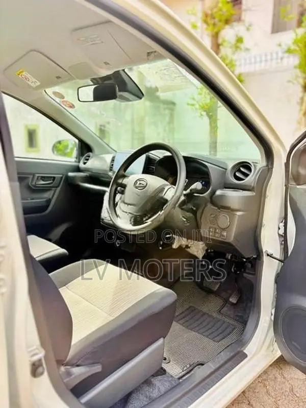 Daihatsu Mira E:S L Grade 2024