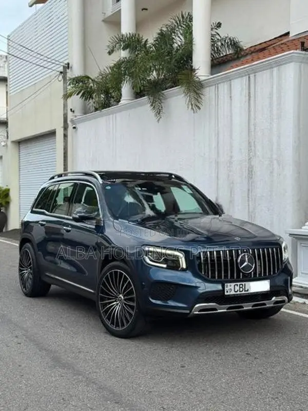 Mercedes Benz GLB 200 Premium Plus 2020