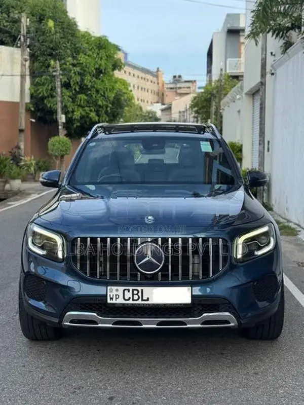 Mercedes Benz GLB 200 Premium Plus 2020