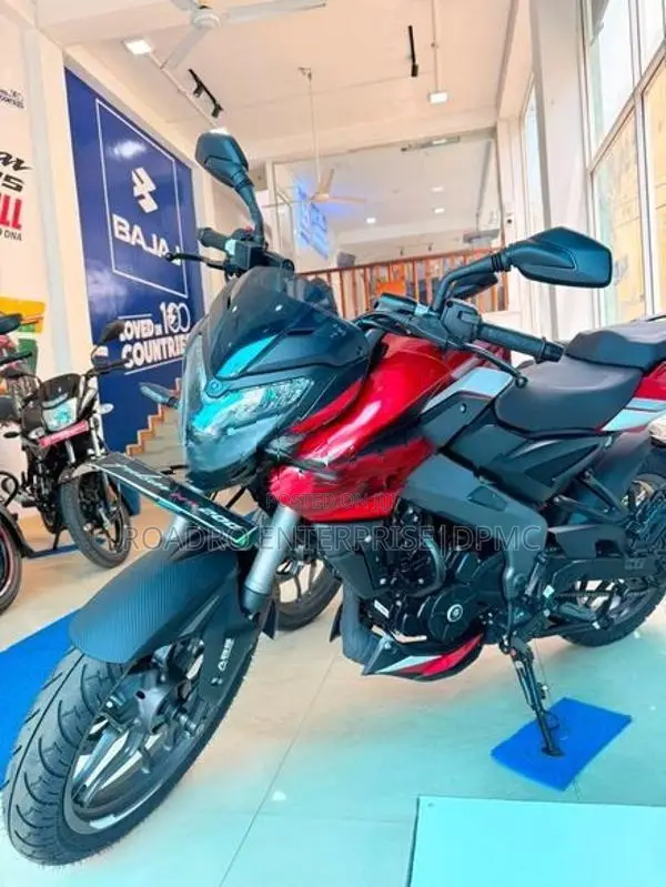 Bajaj Pulsar NS200 DualABS EFi . 2026