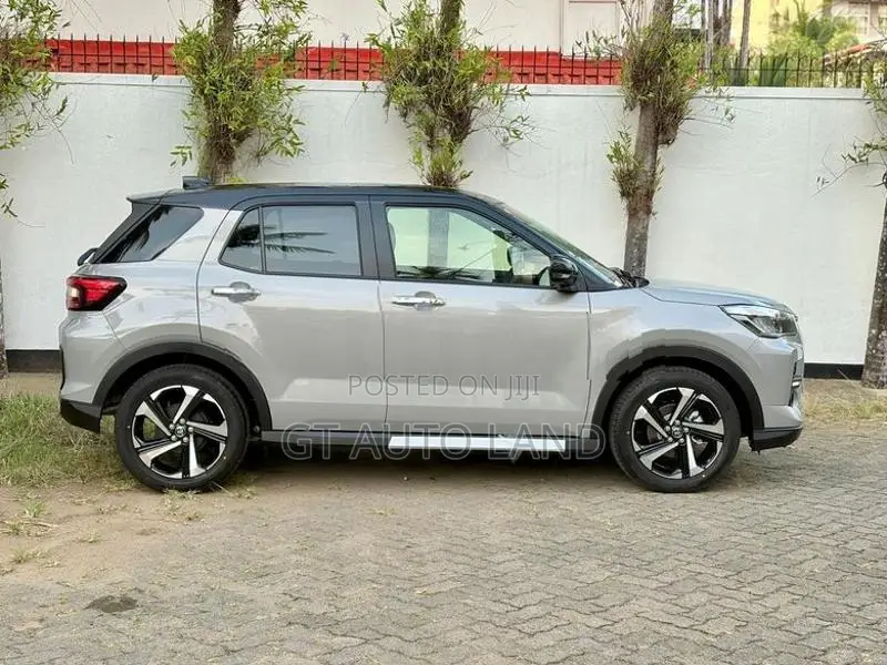 Toyota Raize Z Hybrid AutoParking 2026