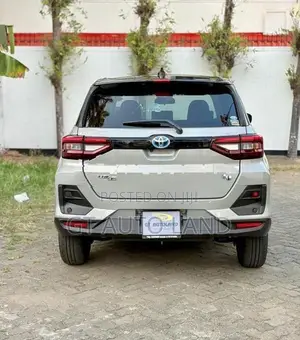 Toyota Raize Z Hybrid AutoParking 2026