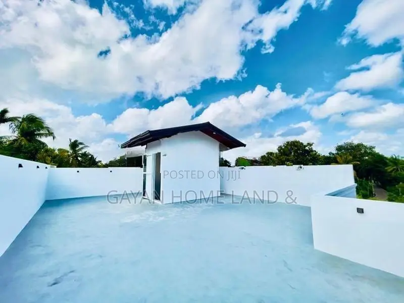 A Luxurious Three-storey Huge House in Piliyandala Town Area