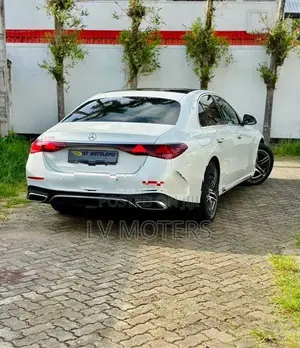 Mercedes Benz E200 AMG Premium Plus 2025