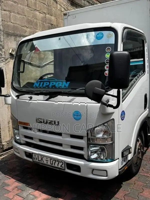 Isuzu 250 12/5 full body truck 2008