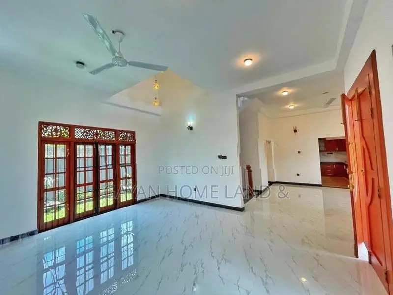 Brand New Luxury Two Storey House in Piliyandala