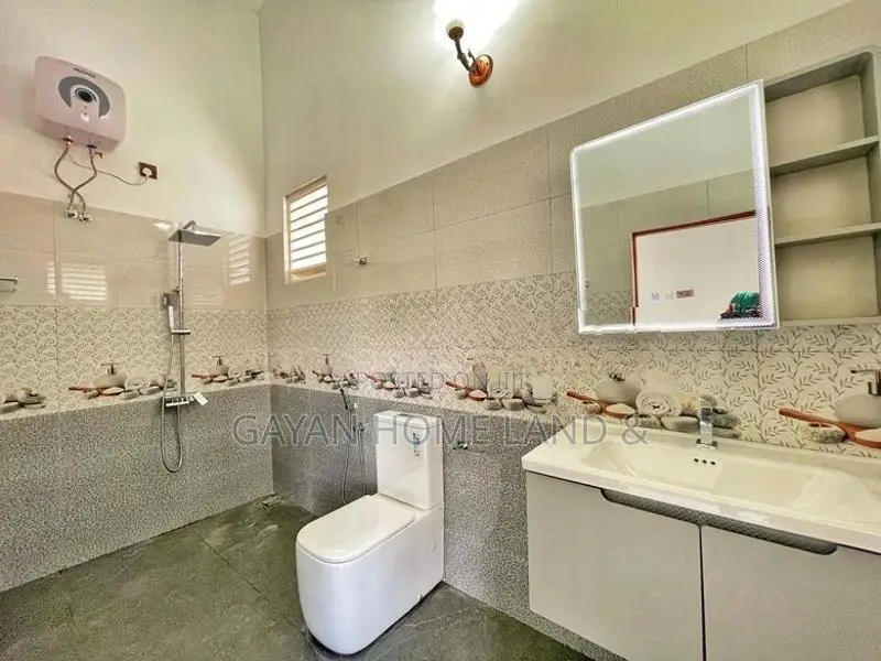 Brand New Luxury Two Storey House in Piliyandala