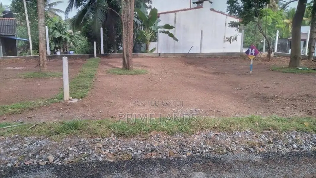Residential Land for Sale in Athurugiriya Boralugoda Rd