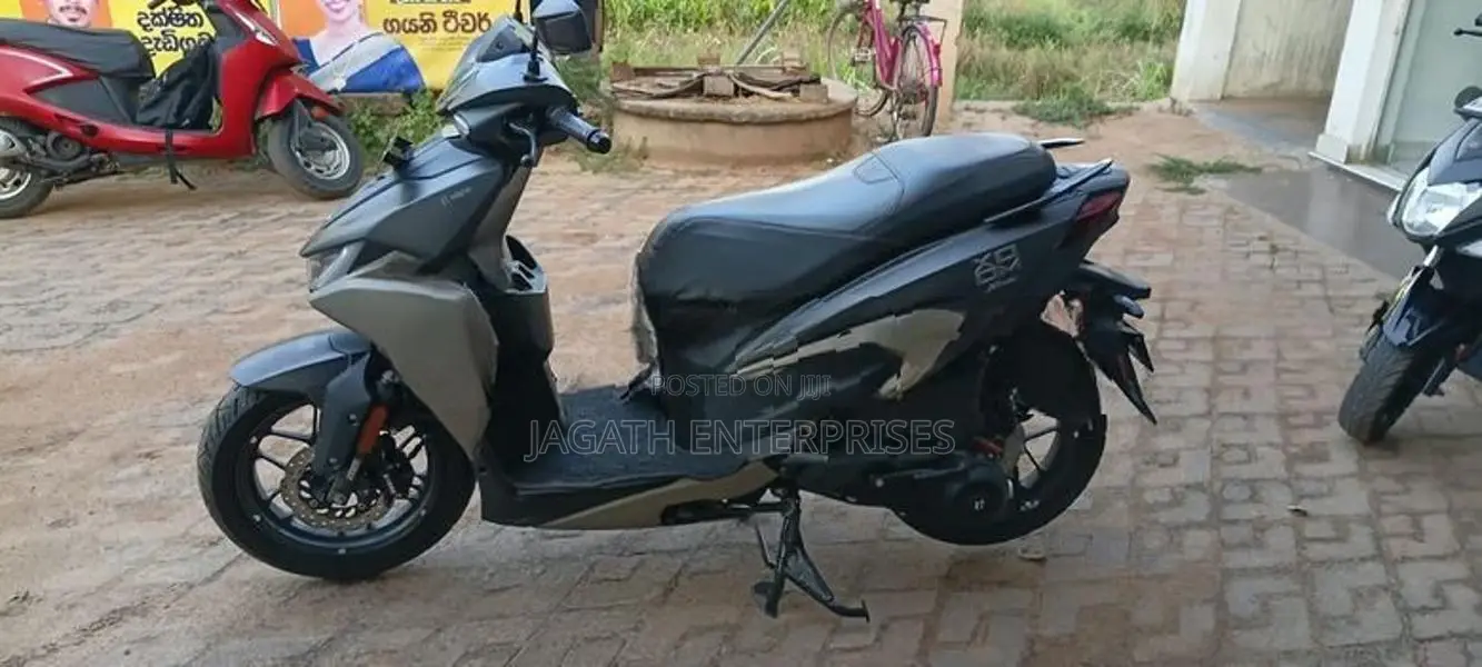 Hero XOOM 125R X Tec 2026