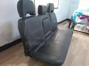Land Rover Defender Seats