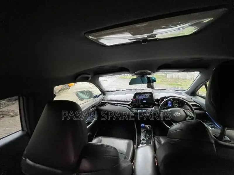 Toyota CHR NGX 2018