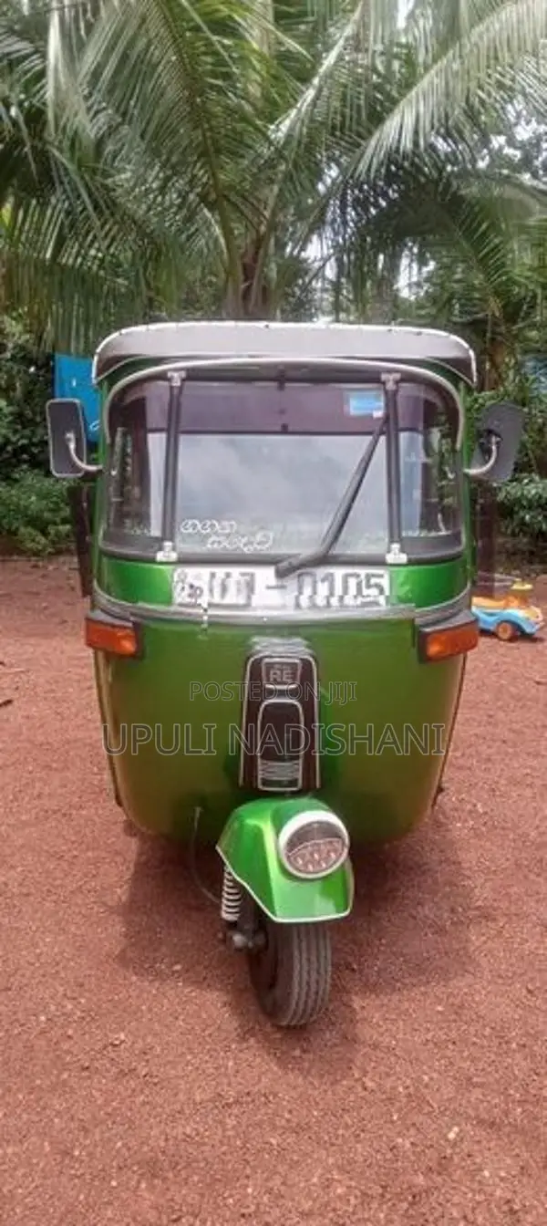 Bajaj RE 2 stroke 2023