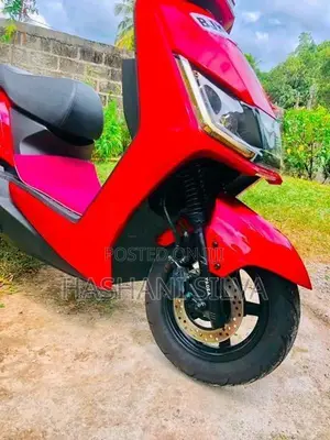 Yadea T5 2025