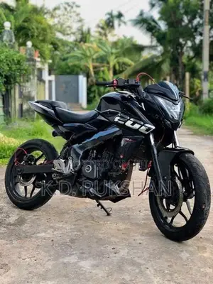 Bajaj Pulsar NS200 BS4 2018