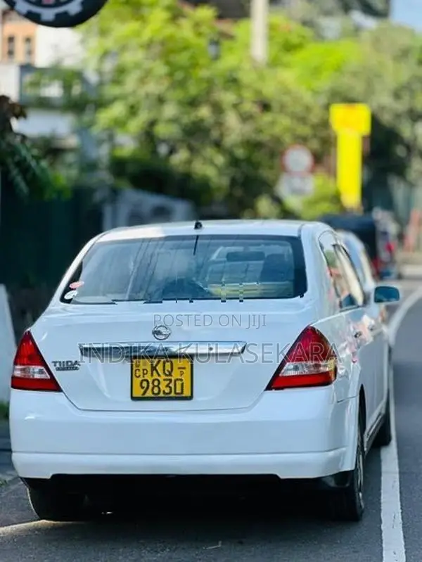 Nissan Tiida 2009