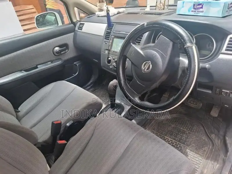 Nissan Tiida 2009