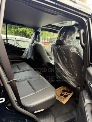 Toyota Land Cruiser 250 VX 2025