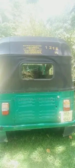 Bajaj RE 1995