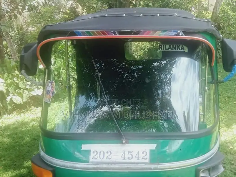 Bajaj RE 1995