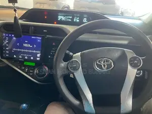 Toyota Aqua 2014