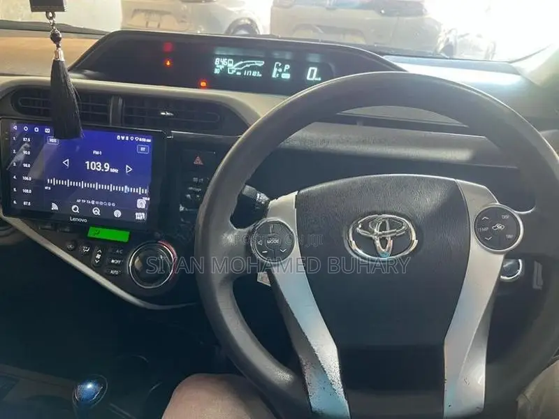 Toyota Aqua 2014