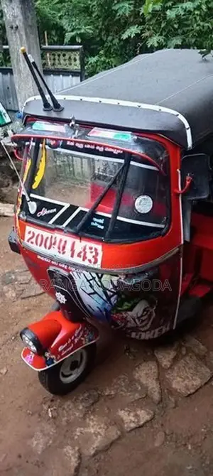 Bajaj RE 1995