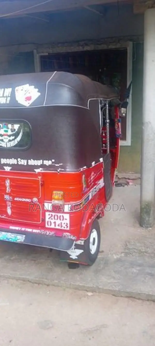 Bajaj RE 1995
