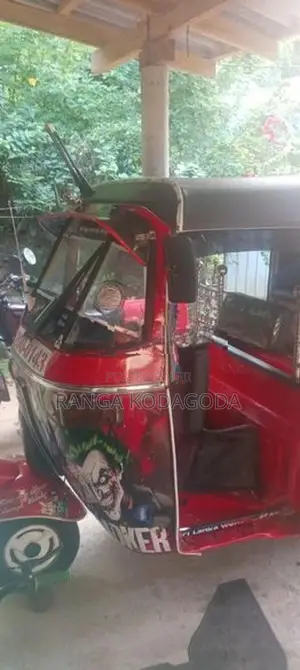 Bajaj RE 1995