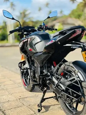 Bajaj Pulsar N160 2025