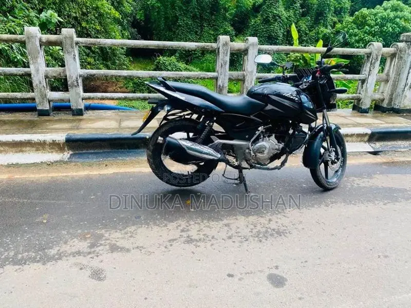 Bajaj Pulsar 150 2017
