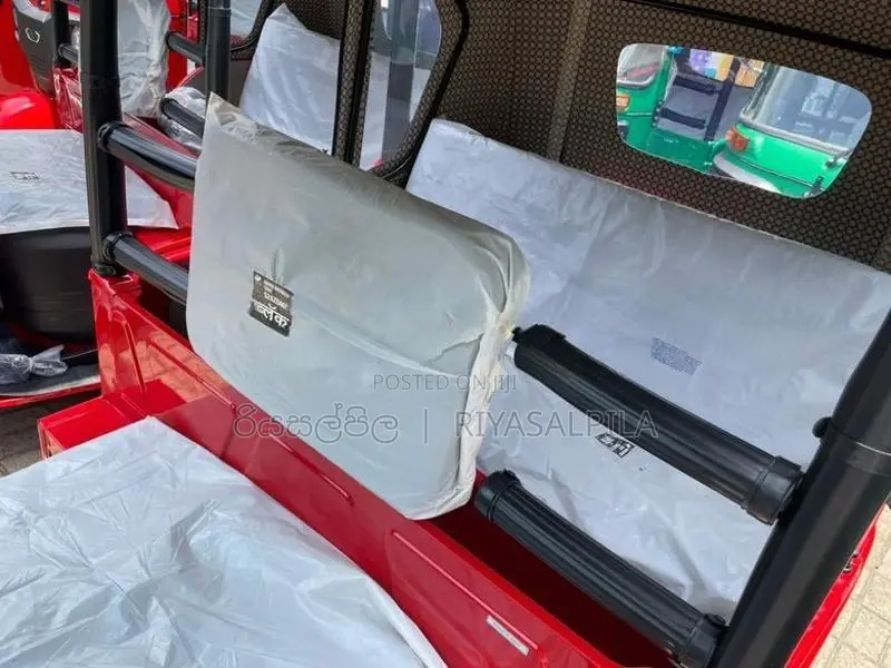 Bajaj RE 2026