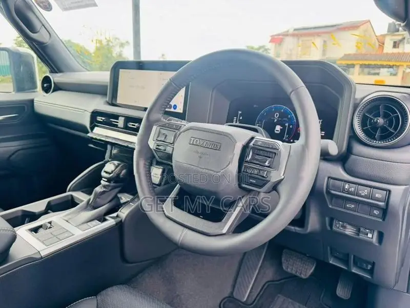 Toyota Land Cruiser Prado 250 VX 2026