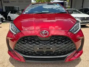 Toyota Yaris G LED BSM New 2026