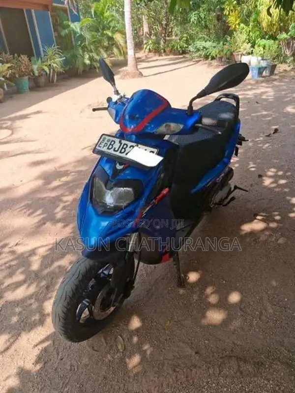 Aprilia SR 125 2021
