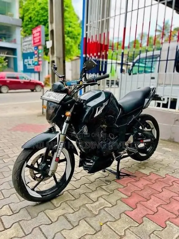 Yamaha FZS V1 2011
