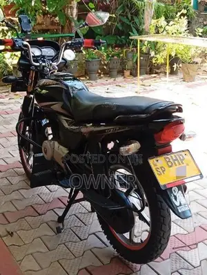 Bajaj Platina 100 ES 2018